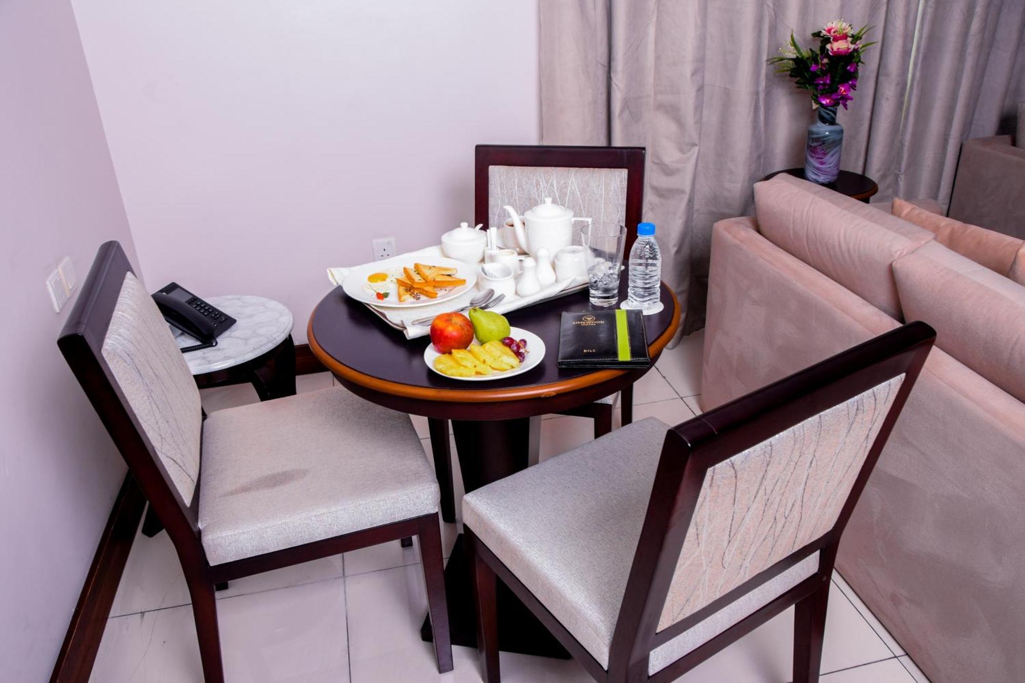 Limewood Hotel Port Harcourt Bagian luar foto