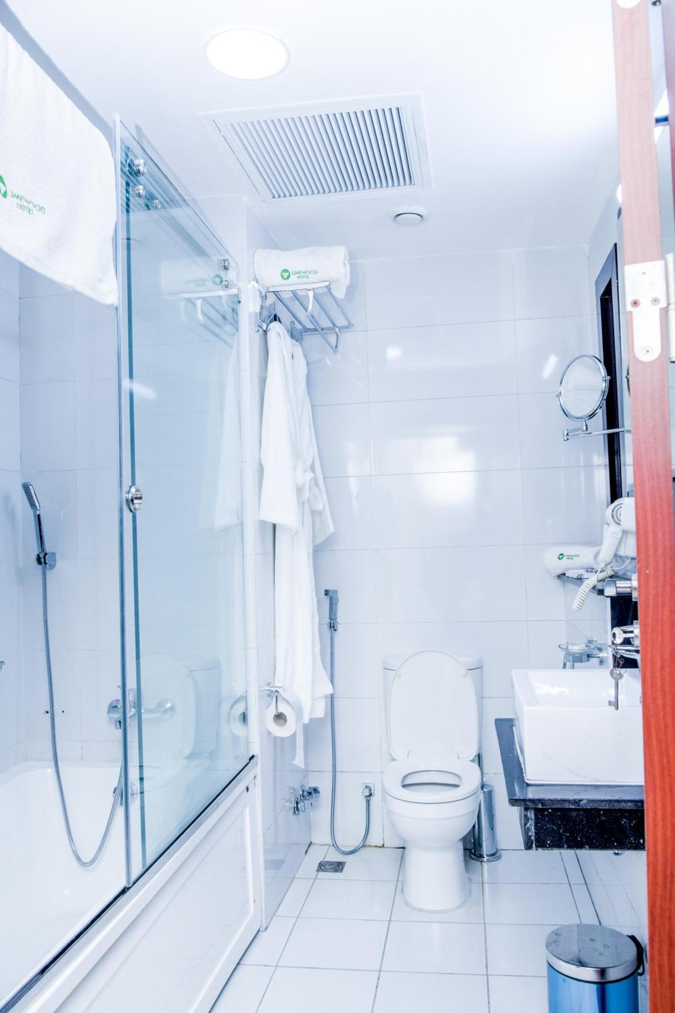 Limewood Hotel Port Harcourt Bagian luar foto
