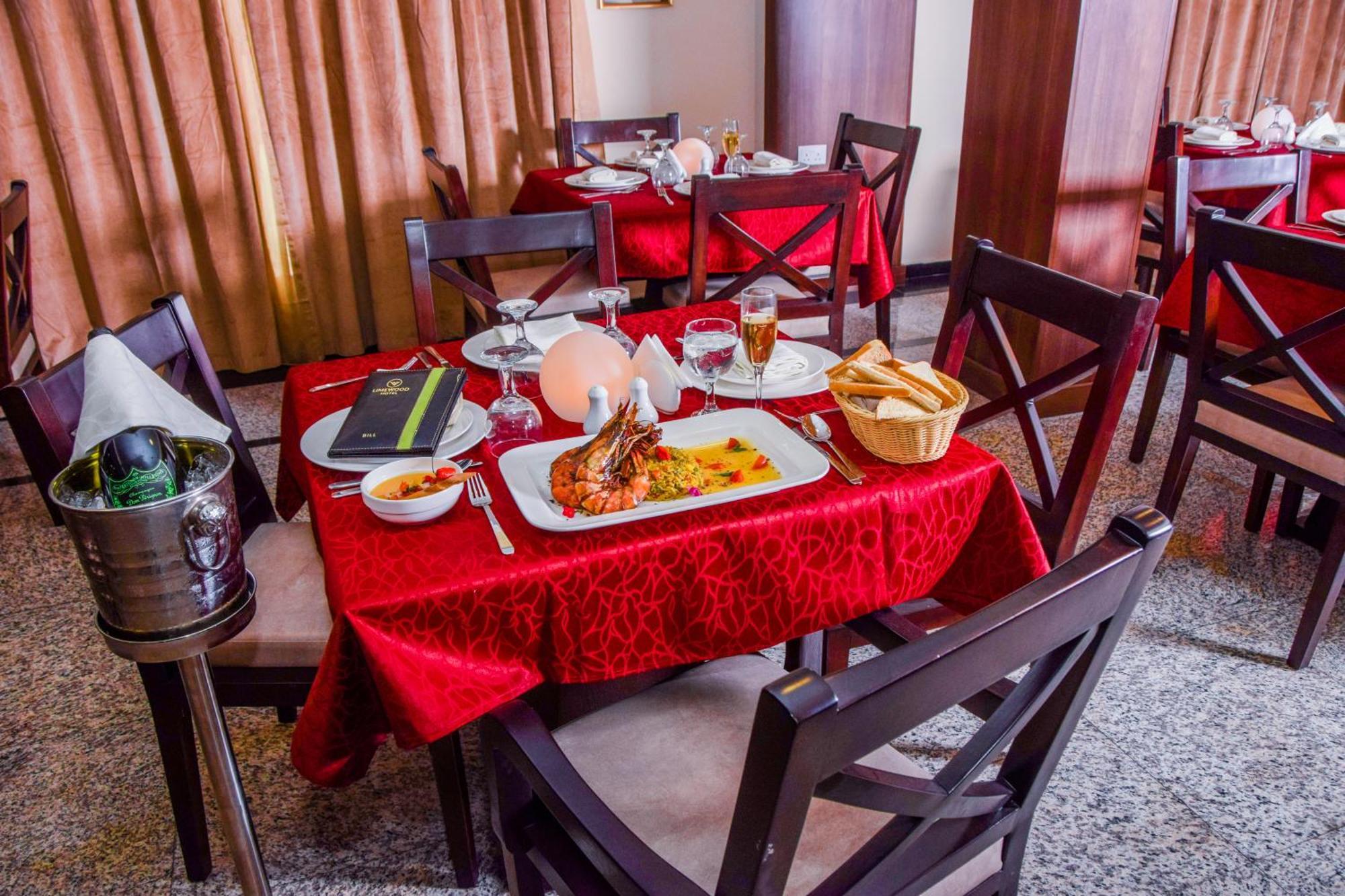 Limewood Hotel Port Harcourt Bagian luar foto